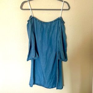 Forever 21 light blue chambray off the shoulder short dress. Sz S
